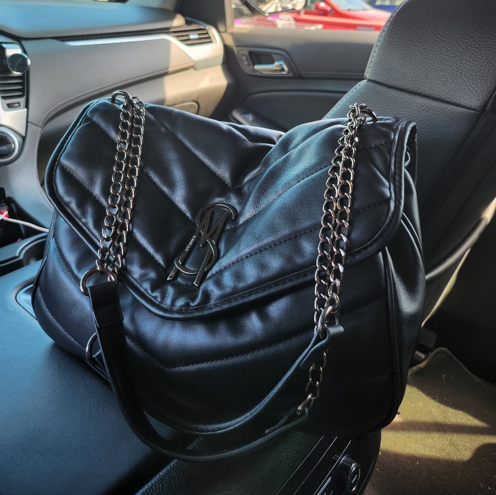 Steve Madden quilted bag